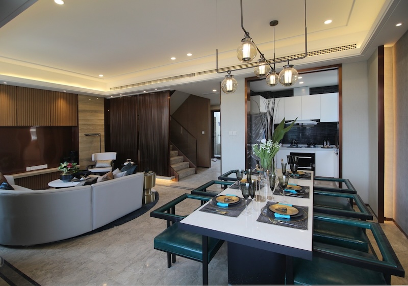 1723798406988993.jpg 40.jpg